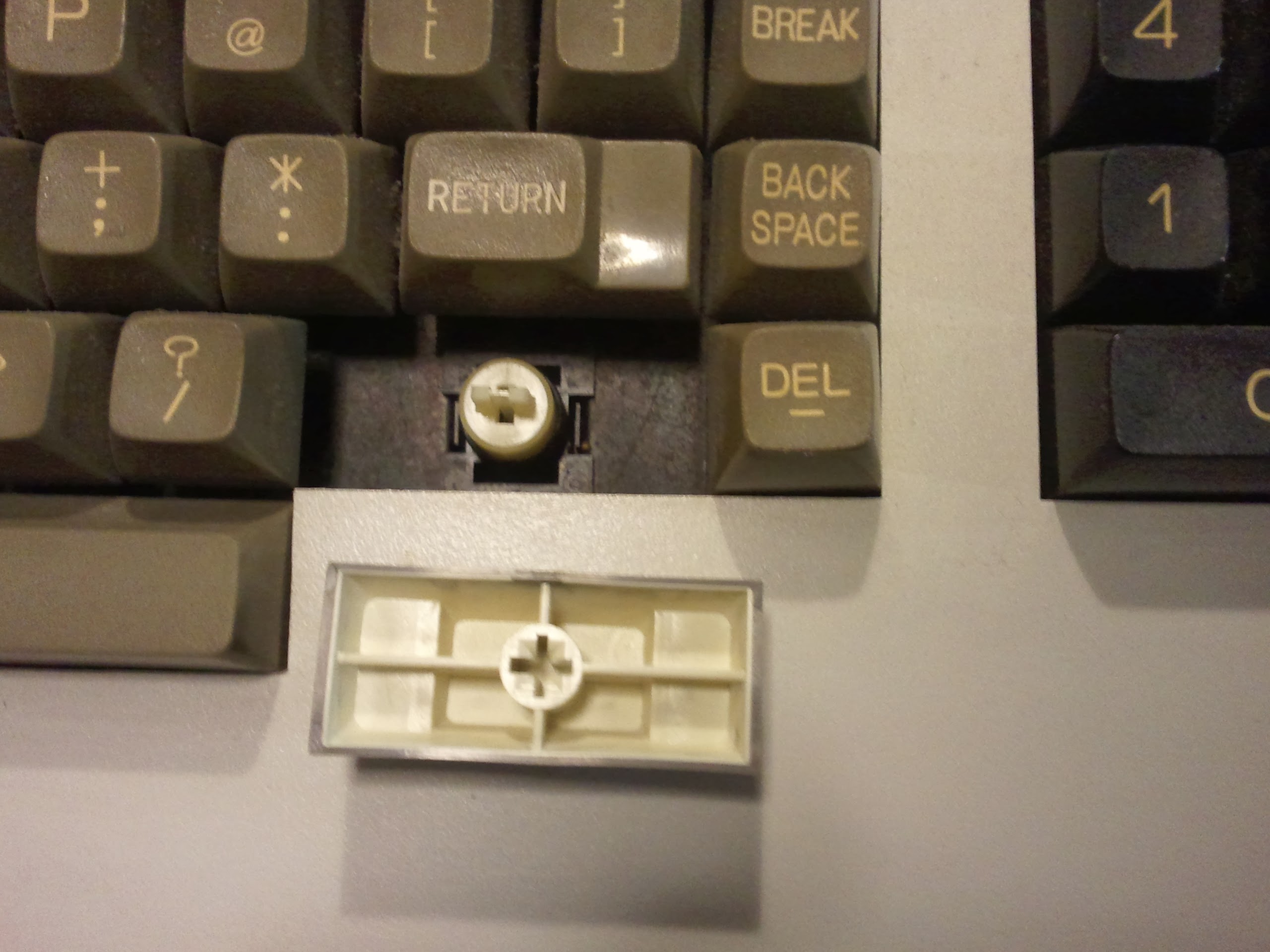 Tatung VT-4100 cap and switch