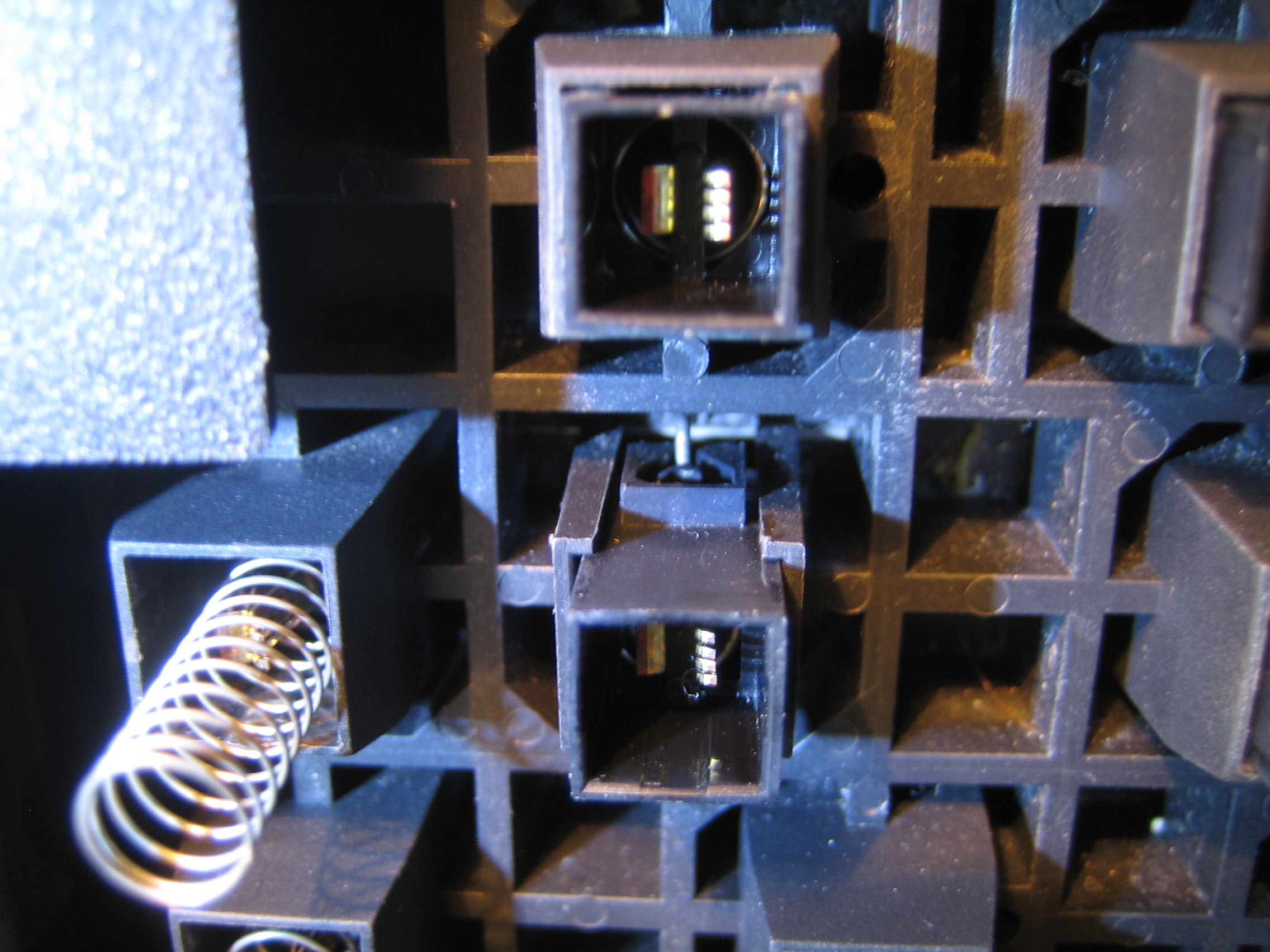 latching_switch.JPG
