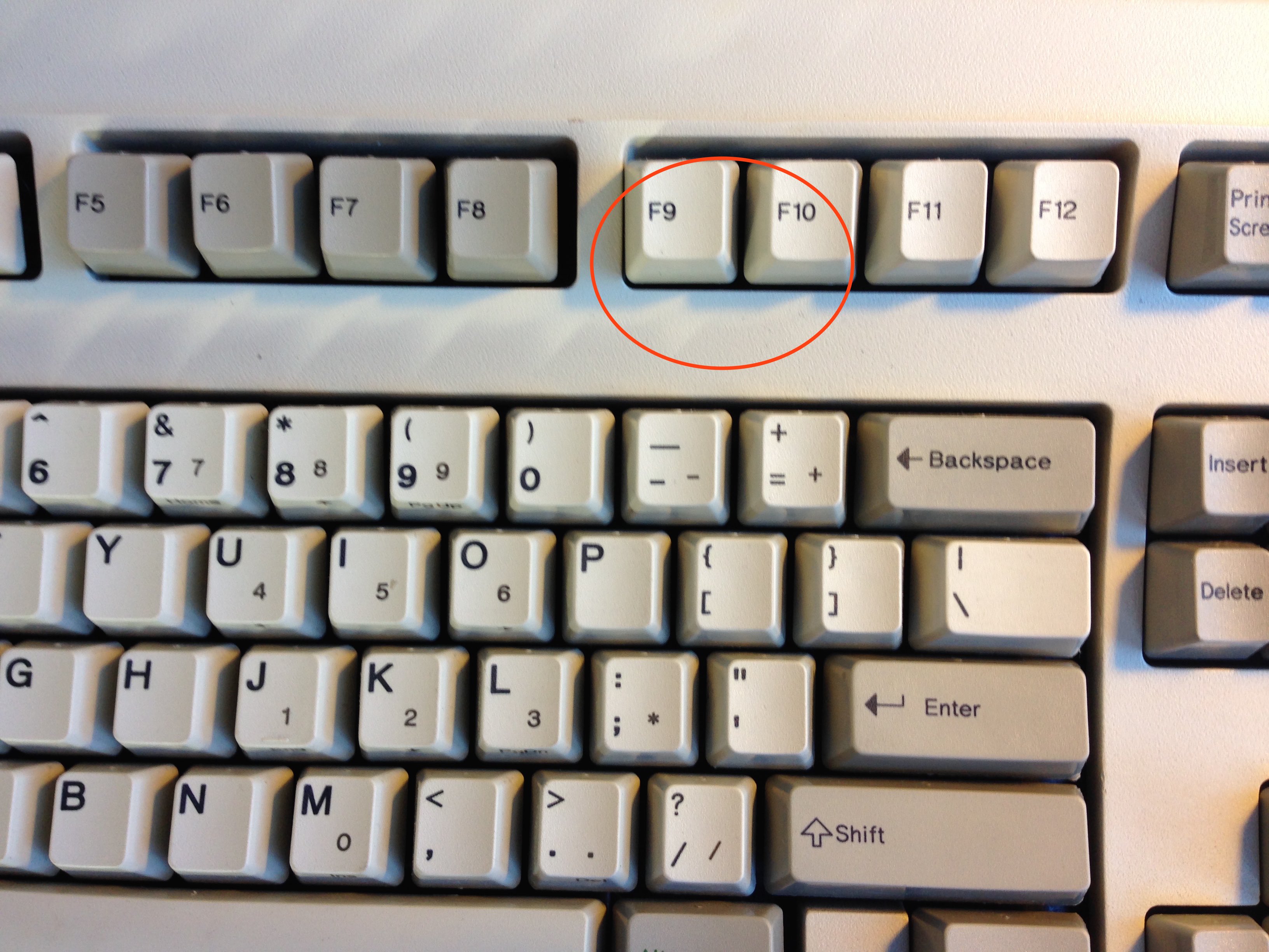 off centre keycaps.jpg