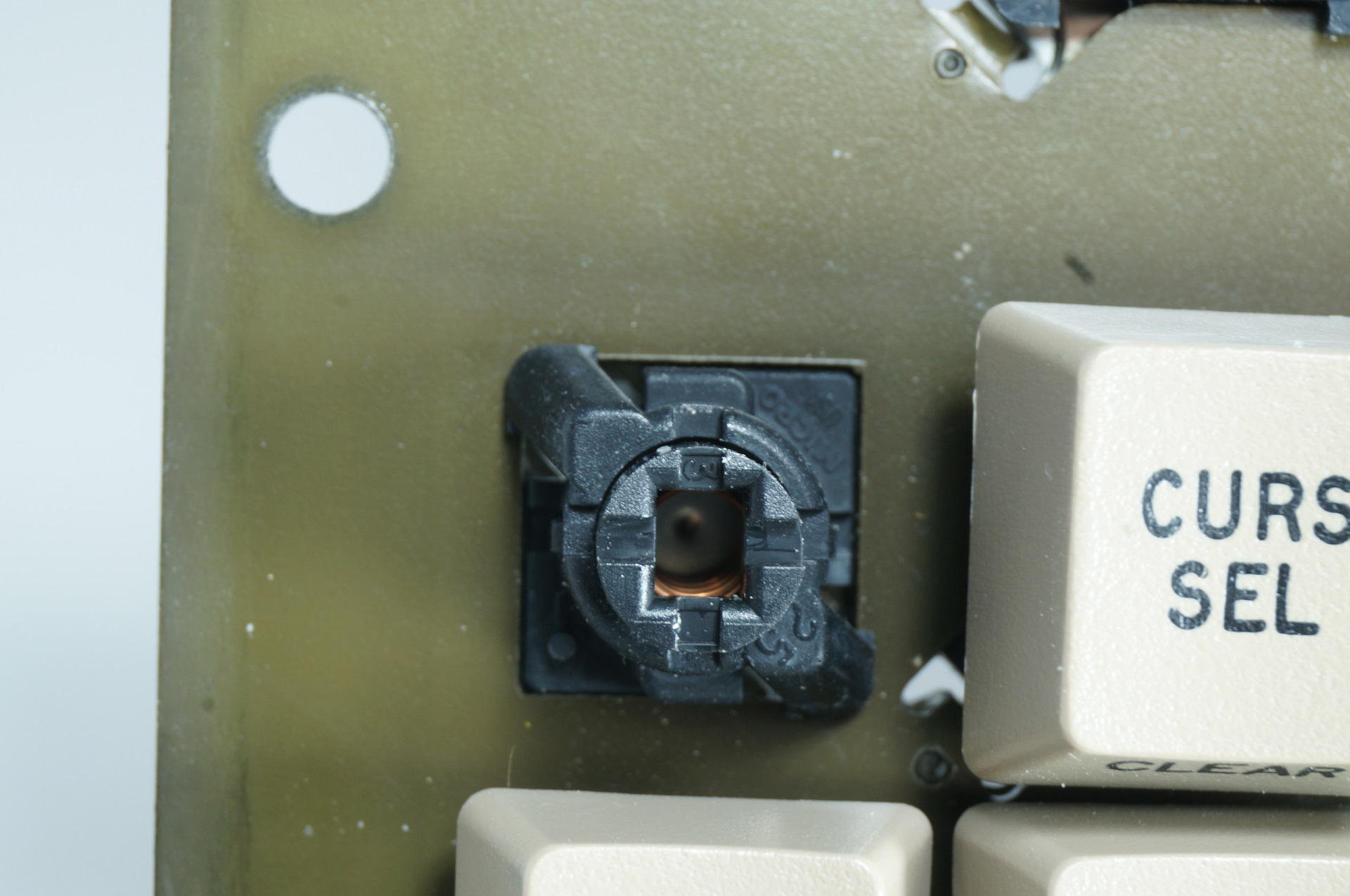 ITT-Courier-1700-Switch-Top-1920.jpg