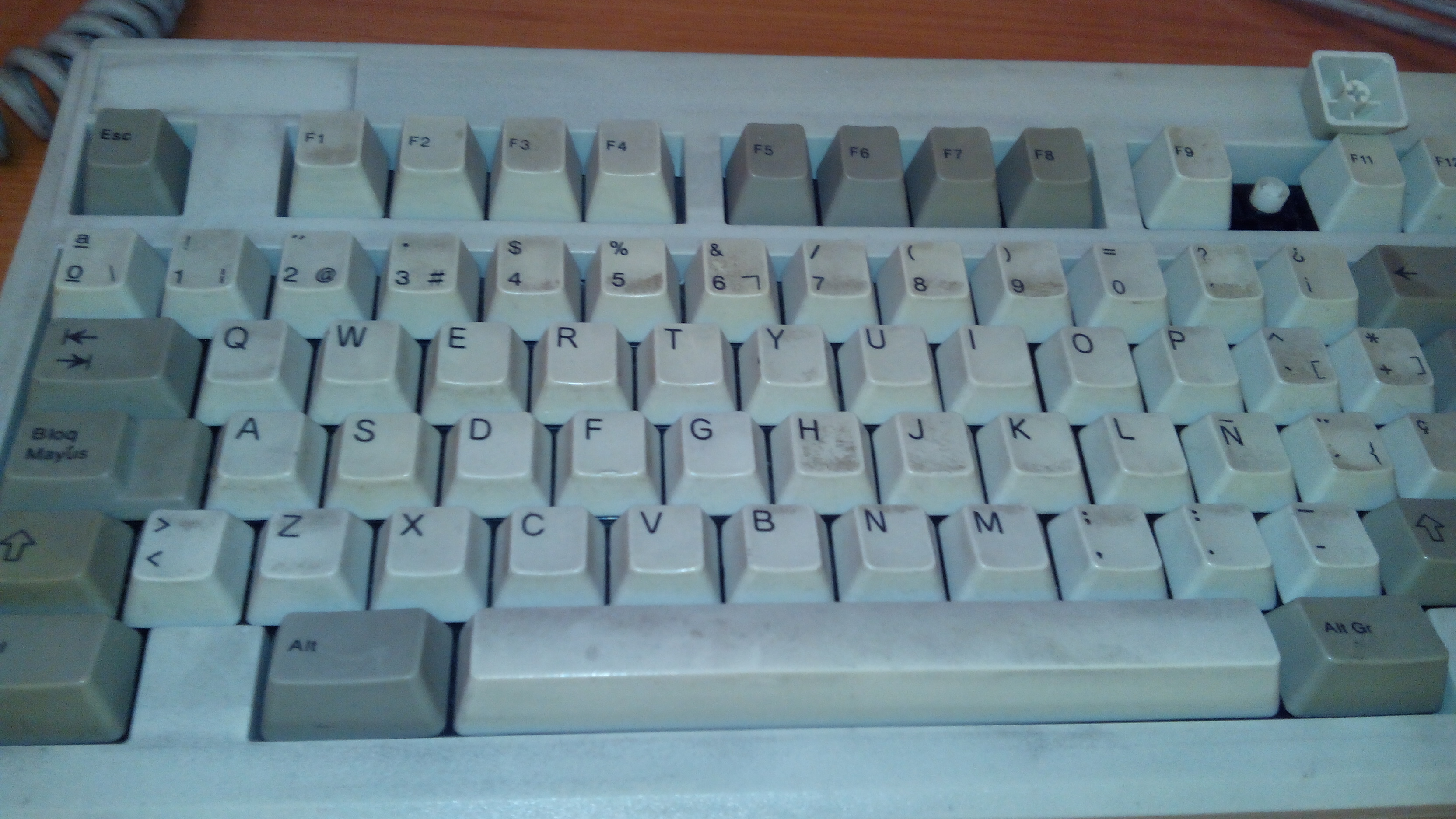 Unitek K-157 left zoom