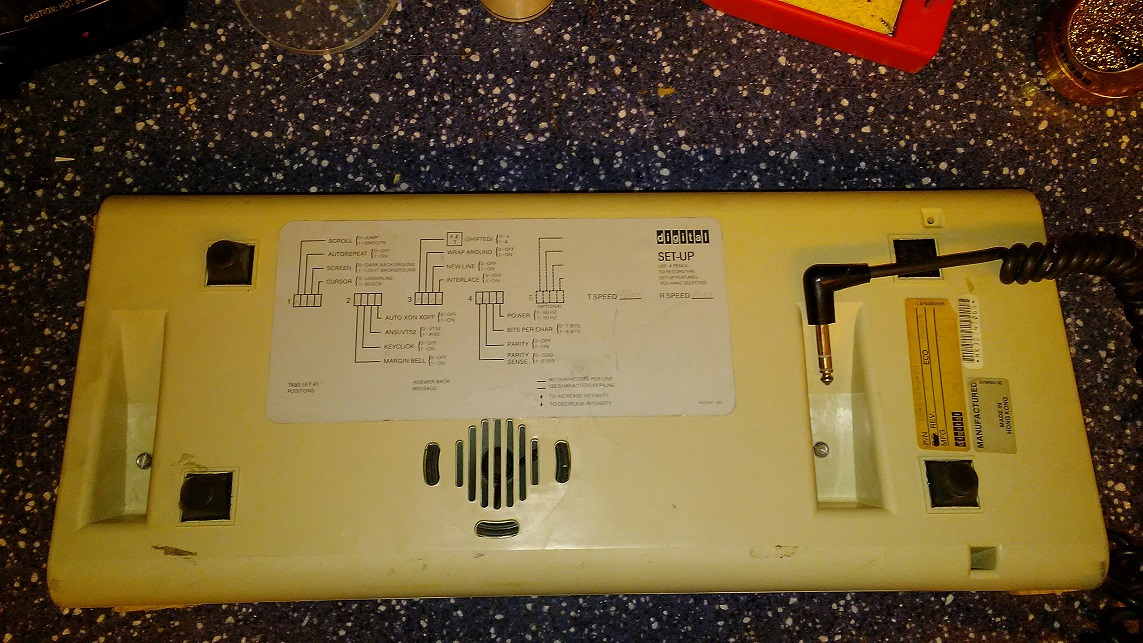 DEC_VT100_Back2_small.jpg