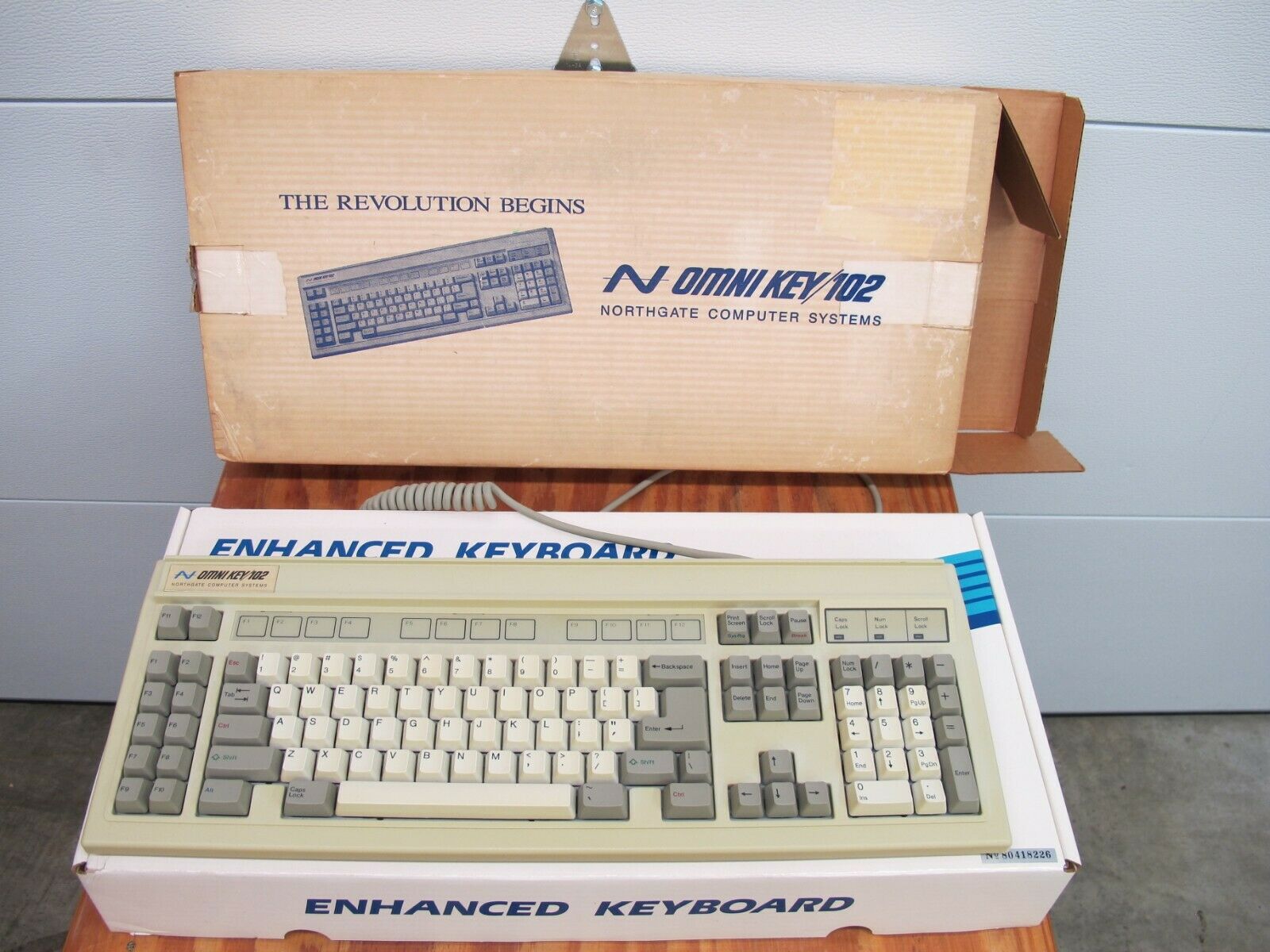 inner and outer shipping boxes 80418226