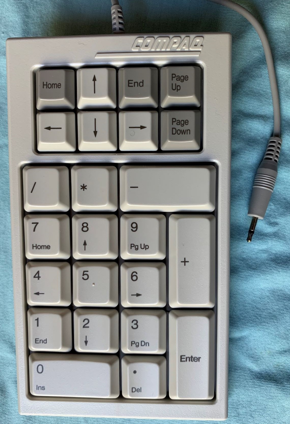 Compaq-case.jpg