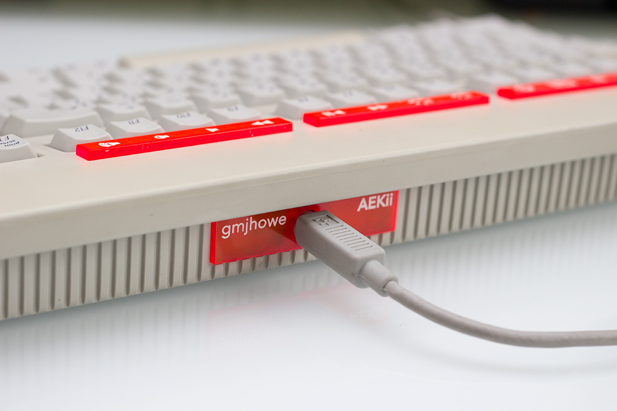 AEKiibackpanel1.jpg
