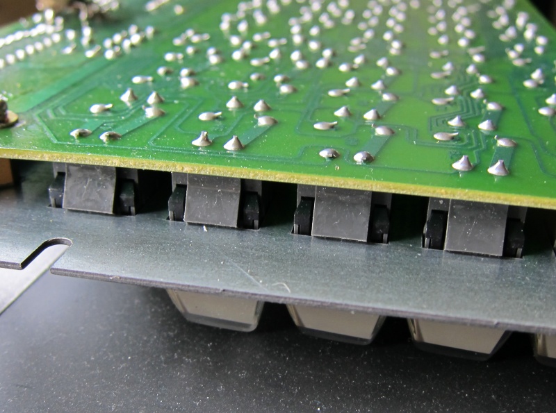 6112884_switch_side.jpg