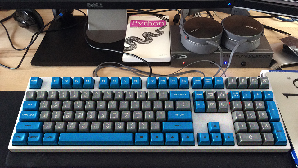 space_cadet_keyboard_atwork_04.jpg